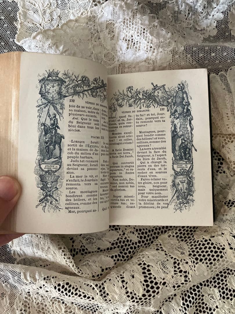 フレンチレース　祈祷書 ミゼル ジャンヌ・ダルクとネルソン