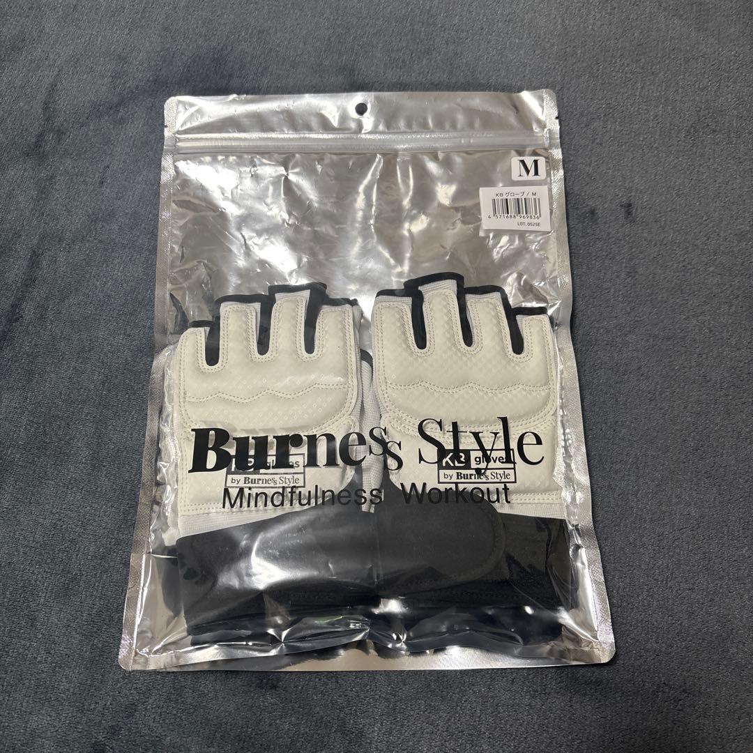 【新品未使用】バーネススタイル　キックボクシング　グローブMシューズM