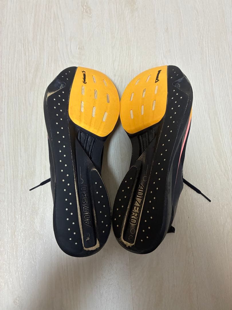 アディダス アディゼロタクミセン10 27.0cm