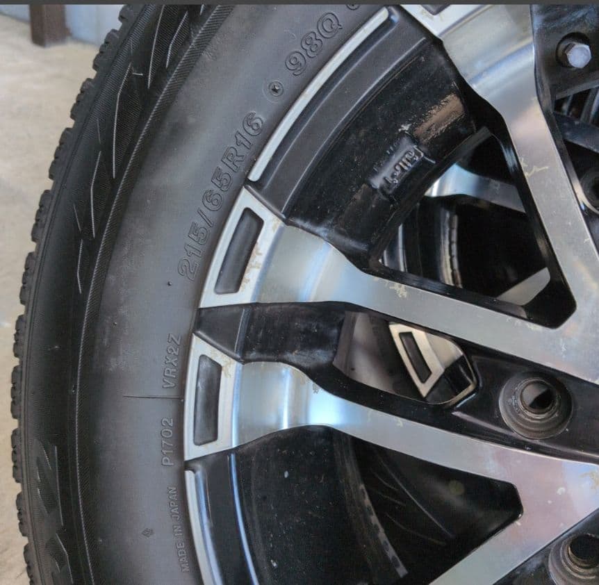 A*R様 ハイエース　スタッドレスタイヤ　アルミホイール