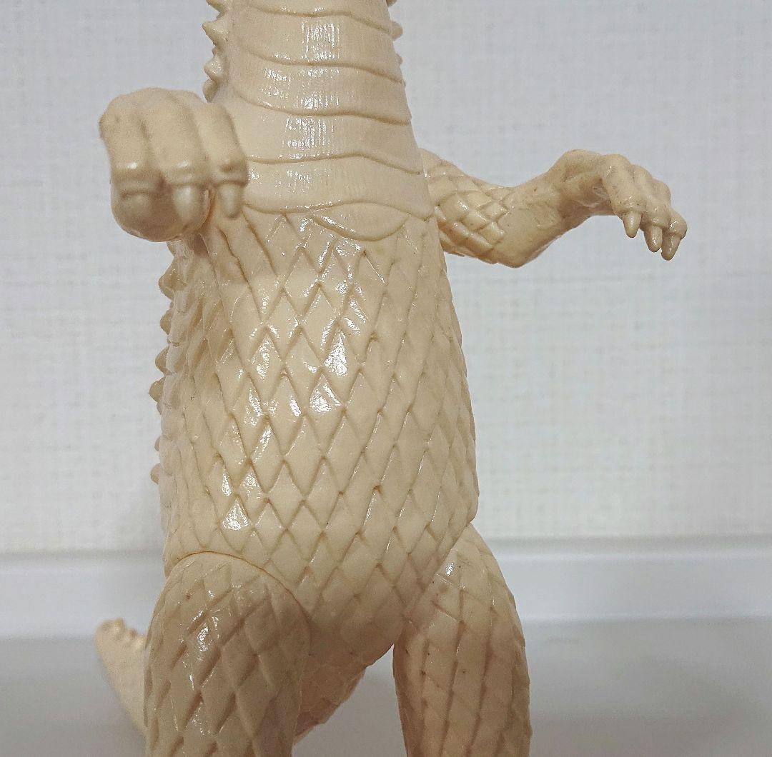 ベムラー ウルトラコレクション ソフビ 無塗装 白成形 ウルトラ怪獣シリーズ