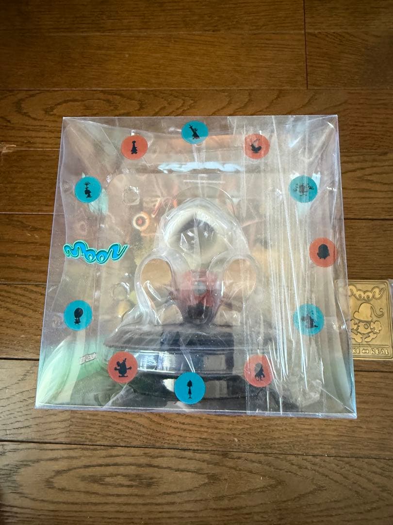 【新品未開封】　moon 透明の少年 フィギュア 予約特典付き　豆魚雷
