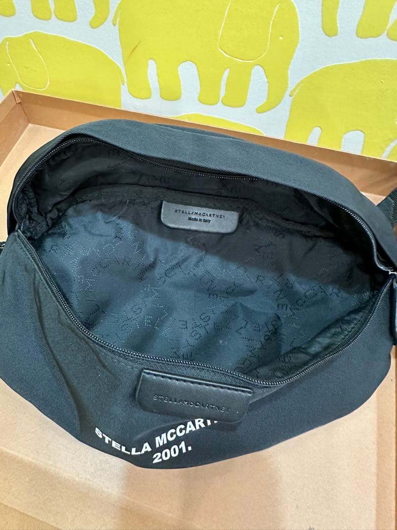 【美品】ステラマッカートニー　ボディバッグ　ロゴベルト
