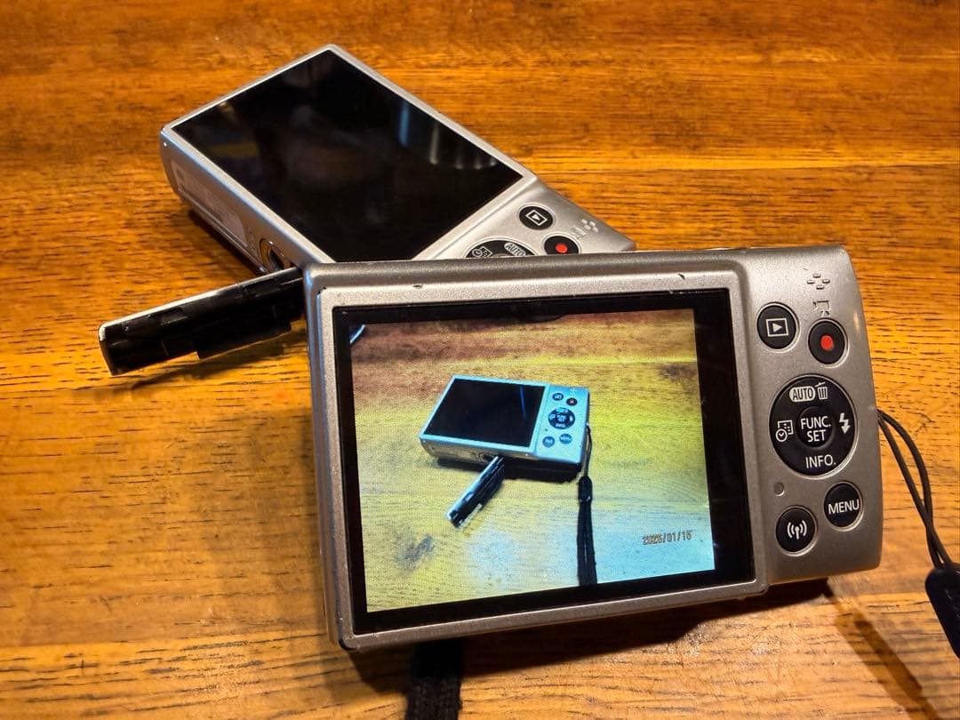 Canon IXY 210 2台セット　ジャンク