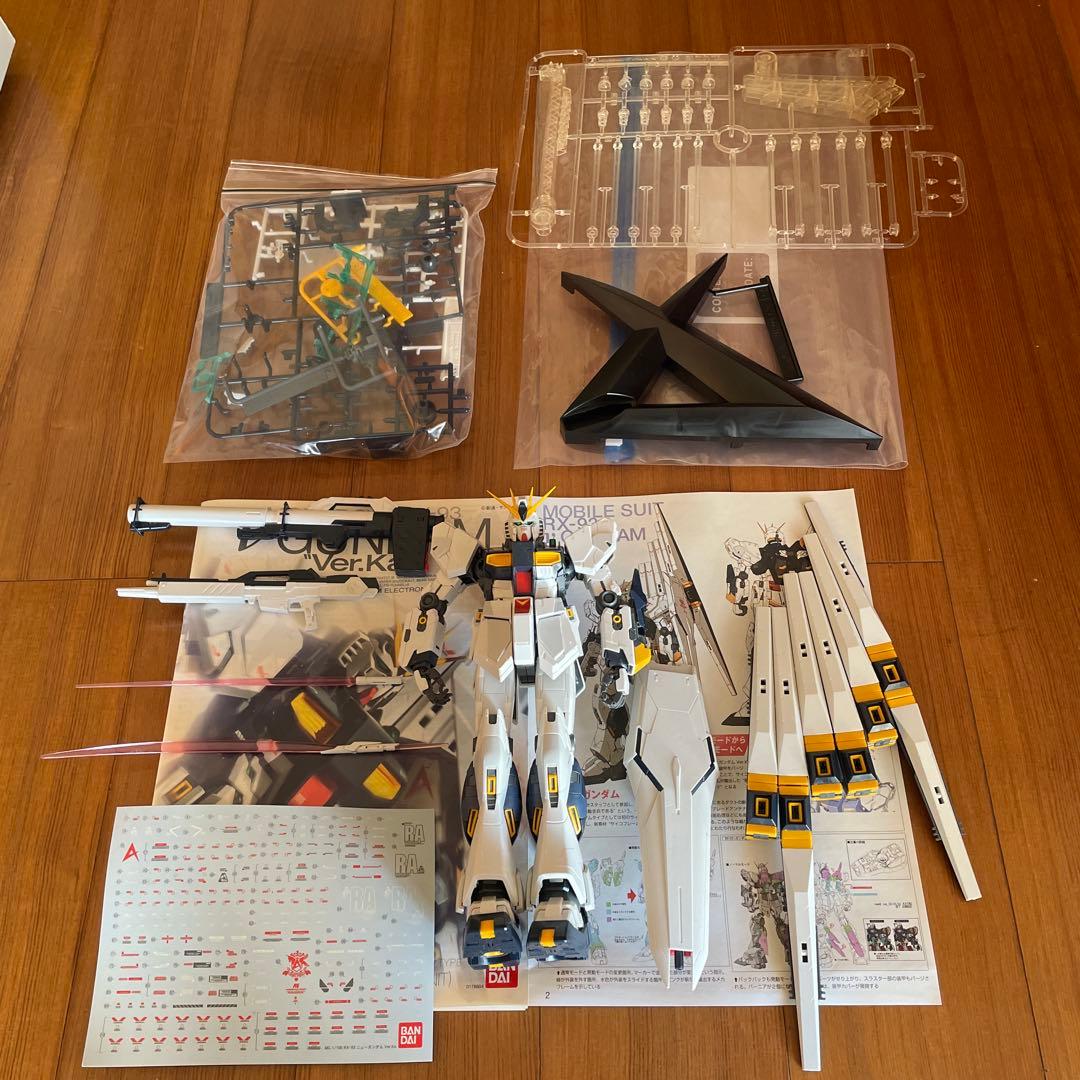 MG Ver.Ka νガンダム完成品＆フルアーマーユニコーン制作途中 デカール有