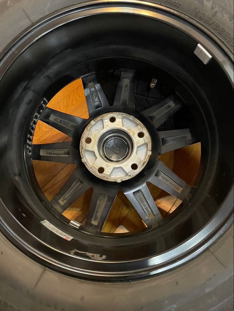 スタッドレスタイヤ、アルミホイール4本 15インチ