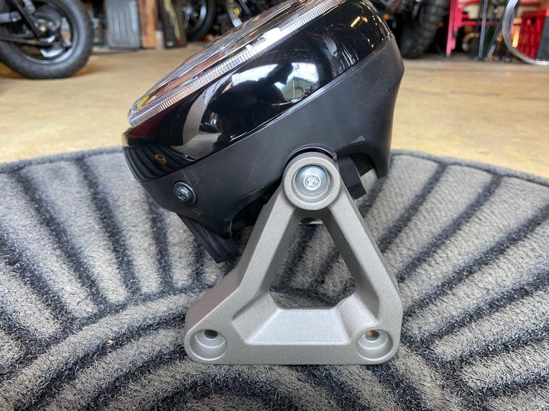 G947 ハンターカブ CT125 JA65 ライト 新車外し モンキー125