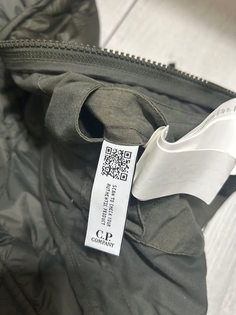 【日本未発売】かけるC.P Companyキルティングジャケット　Lサイズ