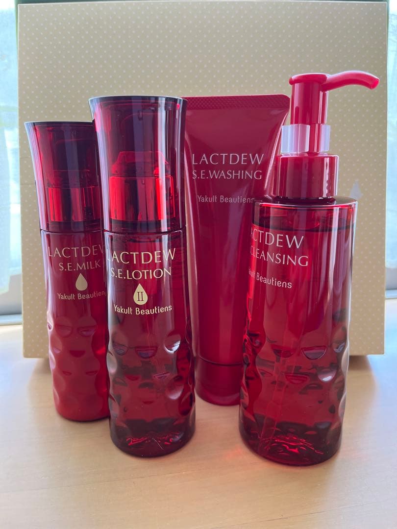 ヤクルト クレンジング+ウォッシング+S.Eローション+S.Eミルク４点セット