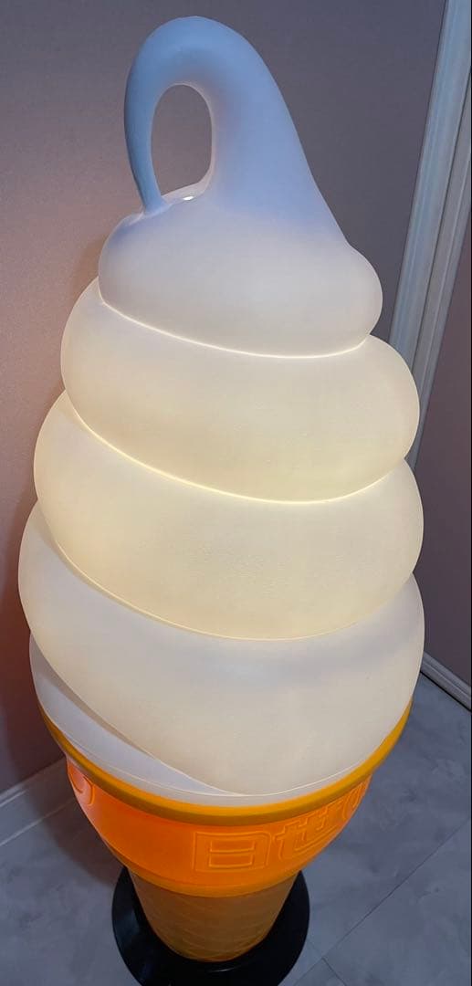 日世ソフトクリームスタンドライト