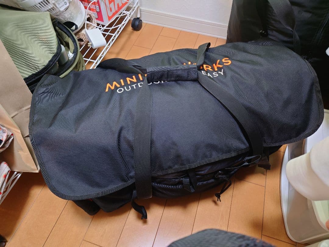 MNML WORKS ALBERGUE トンネルテント 4~6人用 シート付