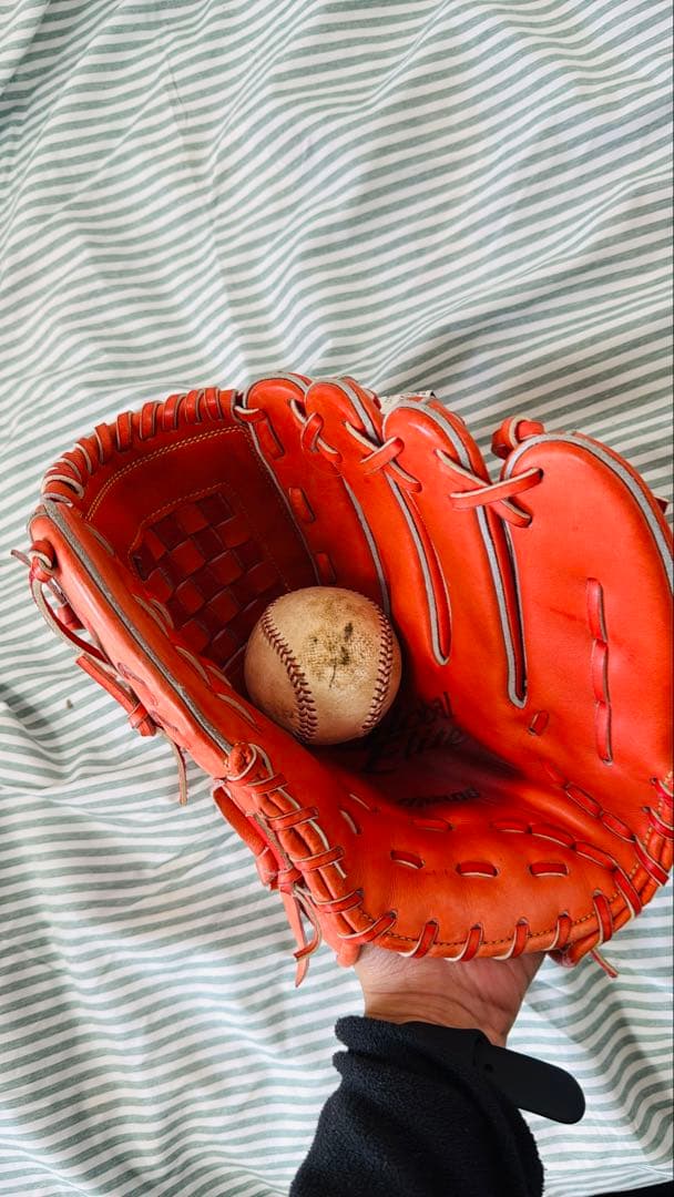 硬式　投手用グローブ　ミズノ　グローバルエリート　ピッチャー 前田健太モデル