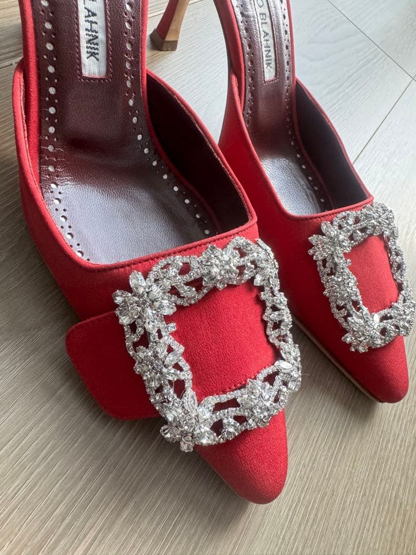 マノロブラニク　メイセールジュエル　37