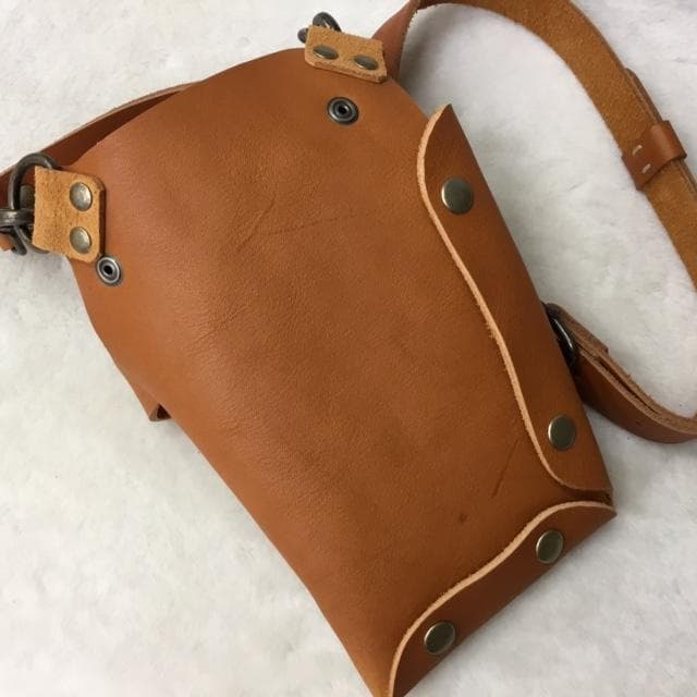 シザーケース　トリマーケース　ハンドメイド　栃木レザー　美容師　トリマー