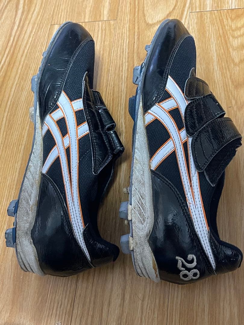 岡島秀樹　巨人時代ゲーム実使用アシックススパイク　NPB、MLB