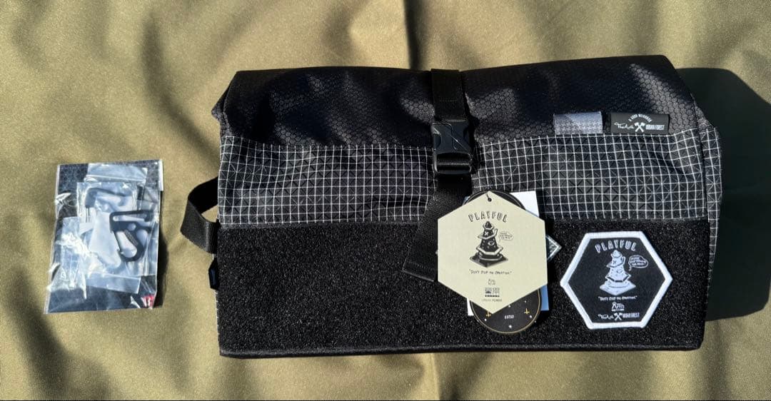 新品 TheArth 幕男 4th くろ たいがー カラビナ付き