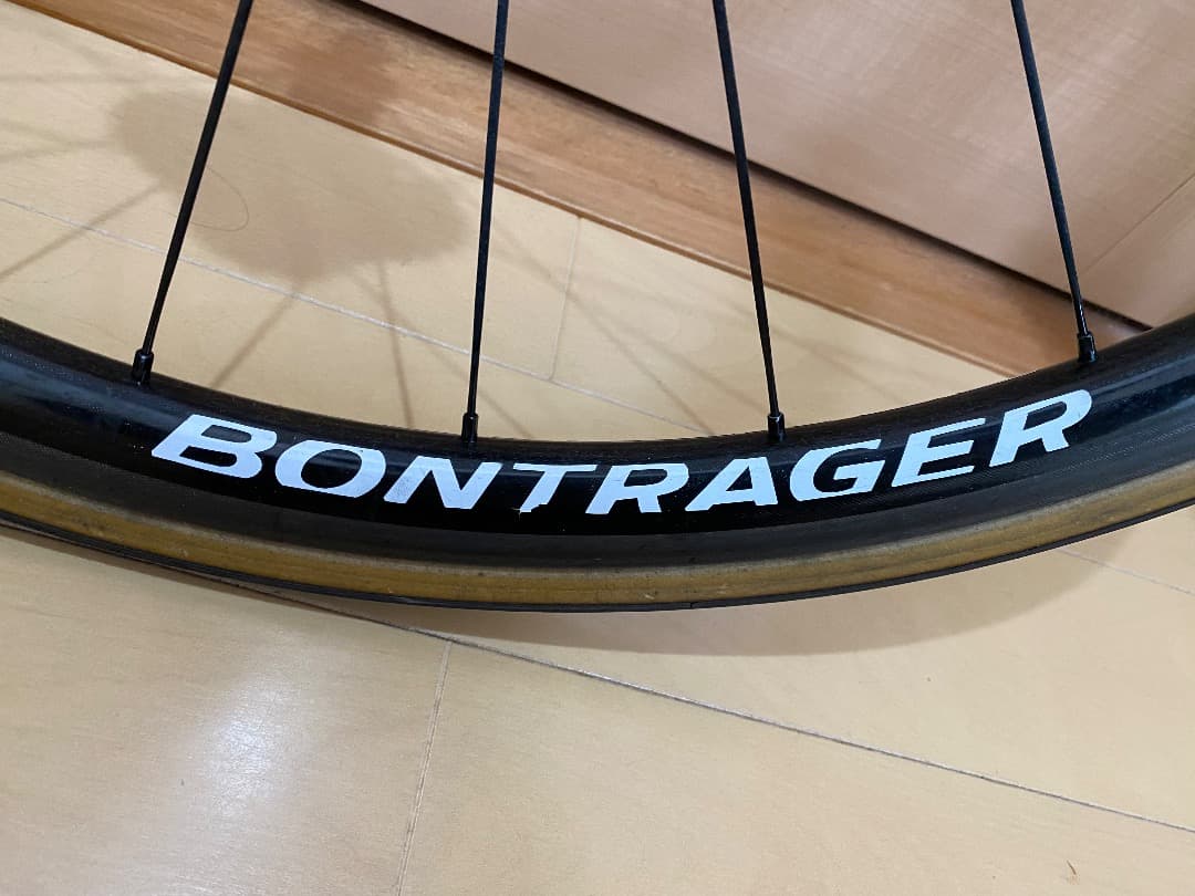 BONTRAGER Aeolus XXX 2 リムブレーキ　クリンチャー