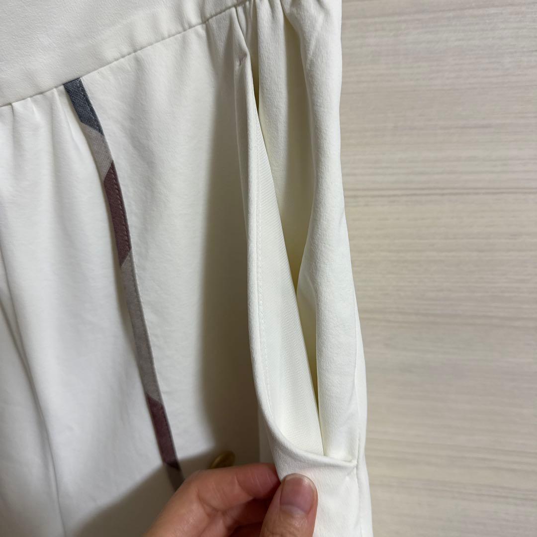 新品ブルーレーベル　ホワイト ガウチョパンツ ポケット付き