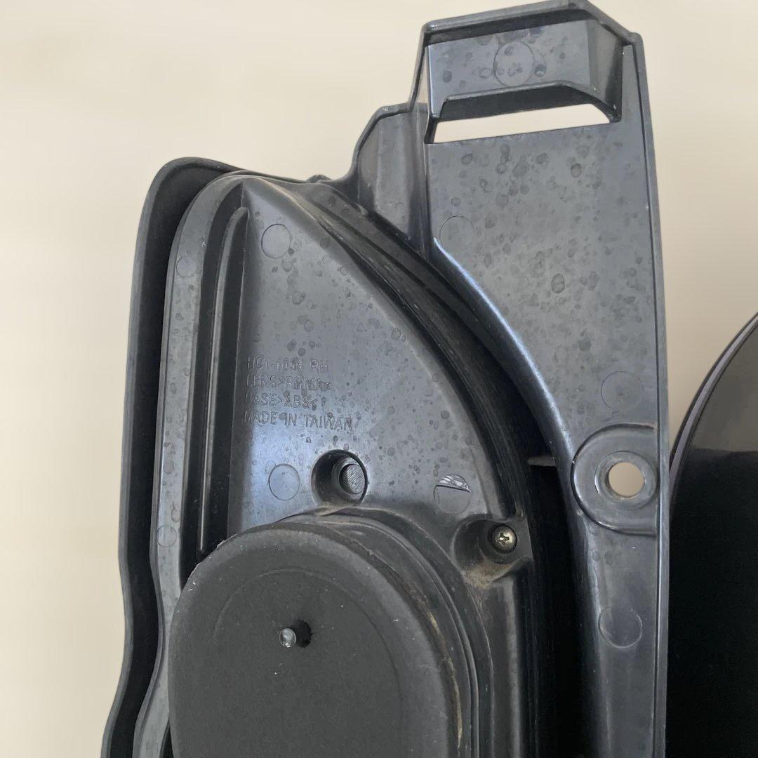 中古品トヨタ・ハイエース200系 LED TAIL LAMP 左右セット