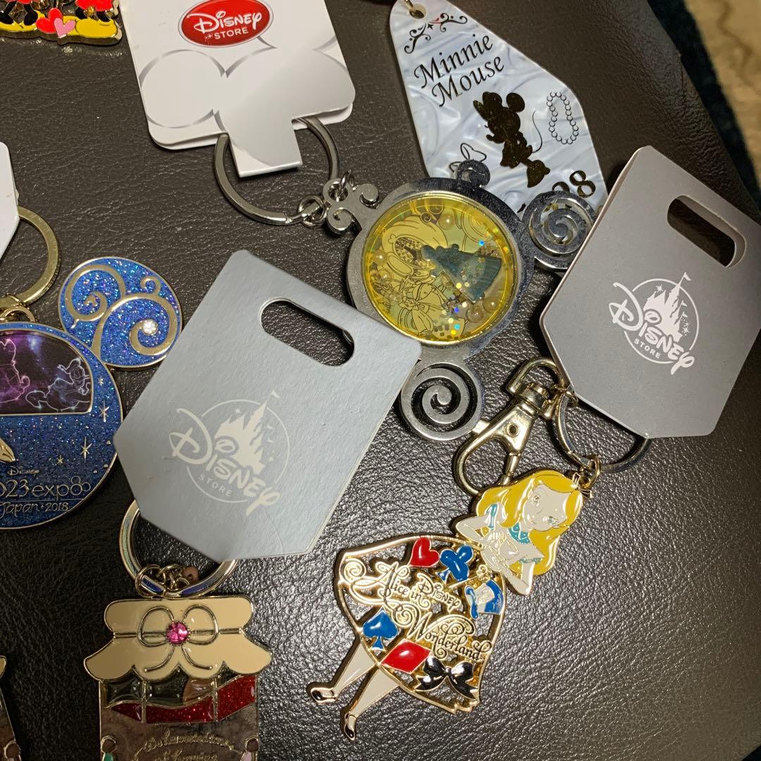 Disney キャラクターキーホルダーセット