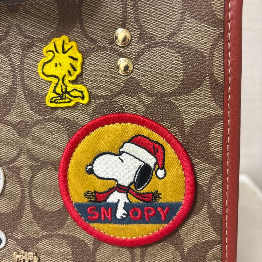 KOBAMIです　　新品未使用品　COACH スヌーピー　スヌーピーバッグ