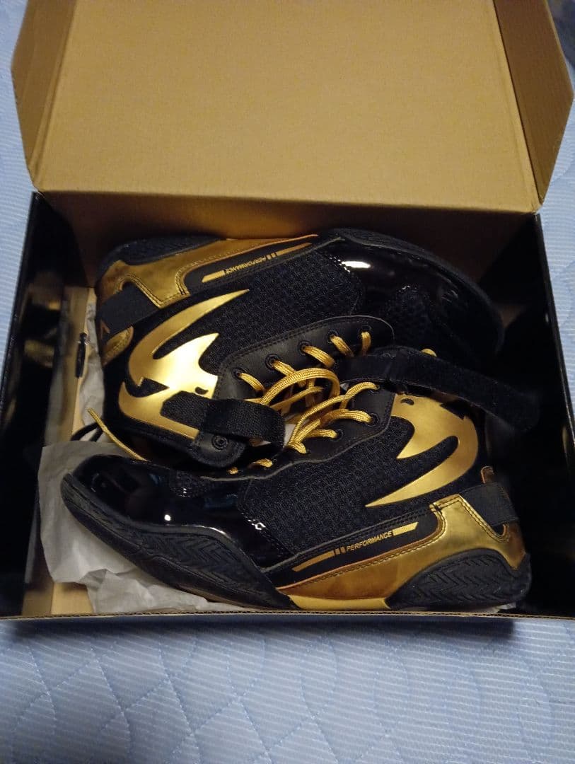 Venum ボクシングシューズ ブラック/ゴールド