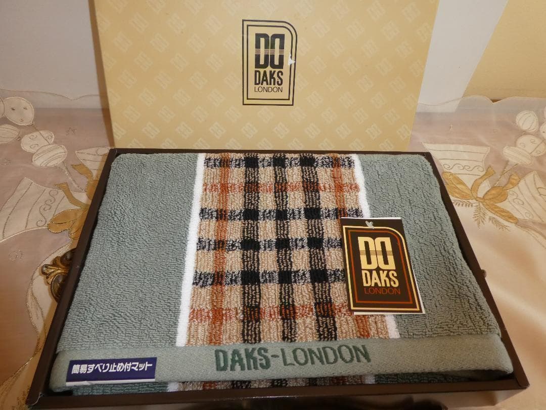 メルカリ便♡ダックス♡DAKS♡バスマット　チェック柄　グリーン系　レア