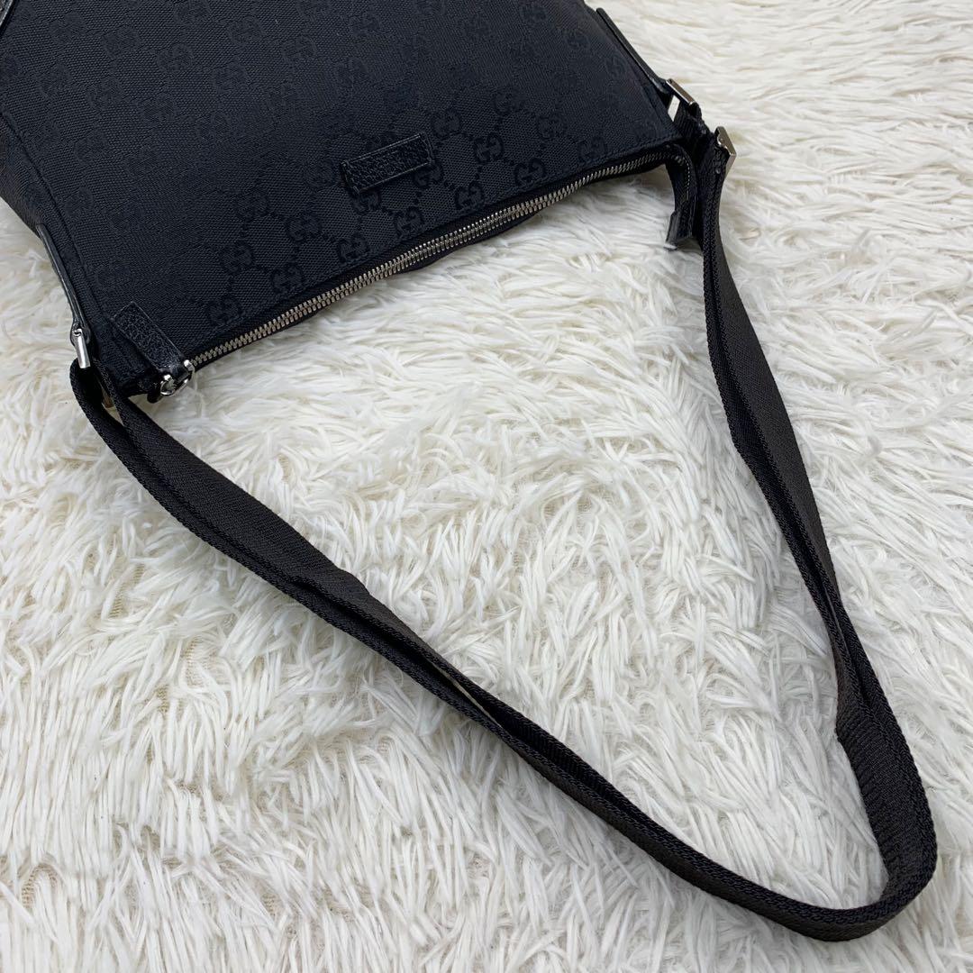 【✨極美品✨】グッチ ショルダーバッグ GGキャンバス ブラック