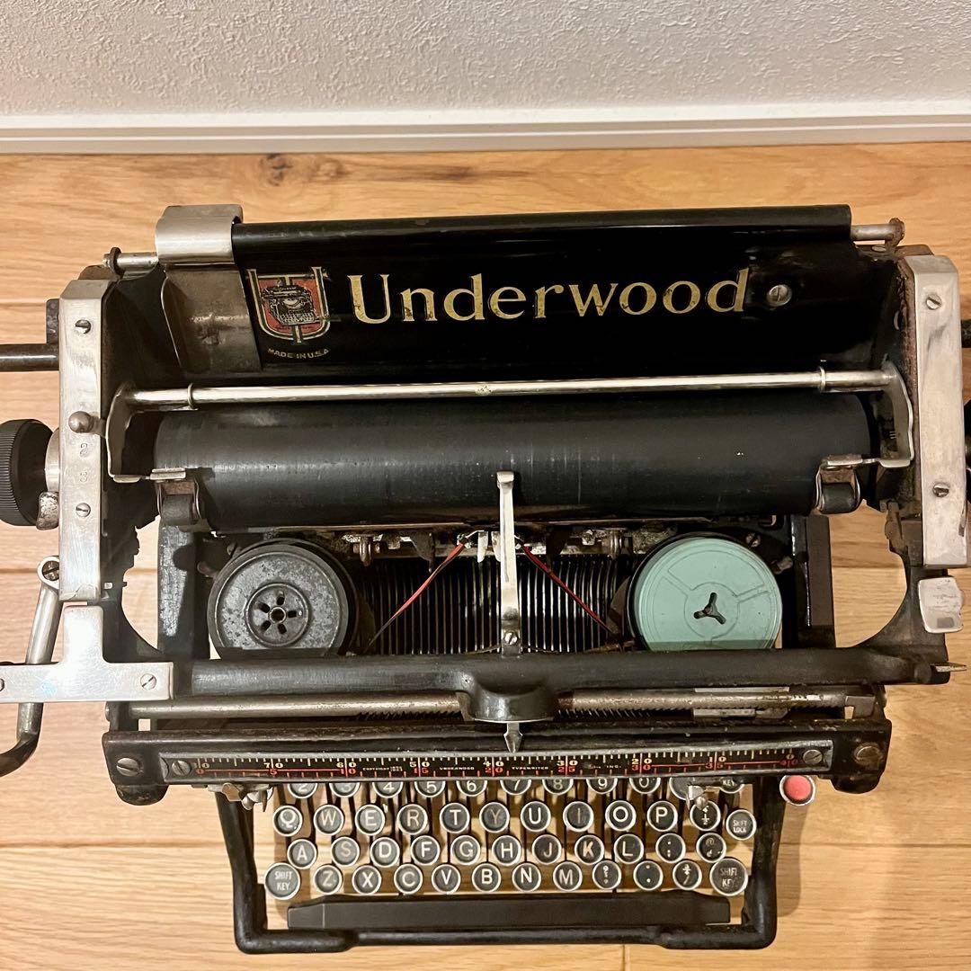 【アンティーク】UnderWood(アンダーウッド)タイプライター【インテリア】