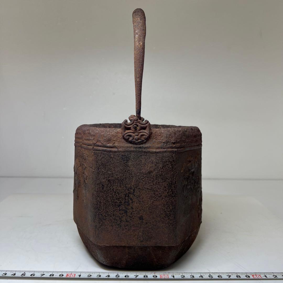 名人大國寿朗 在銘 花鳥風景画 大鉄瓶 3088g東キ8-0206☆1F トヒニ