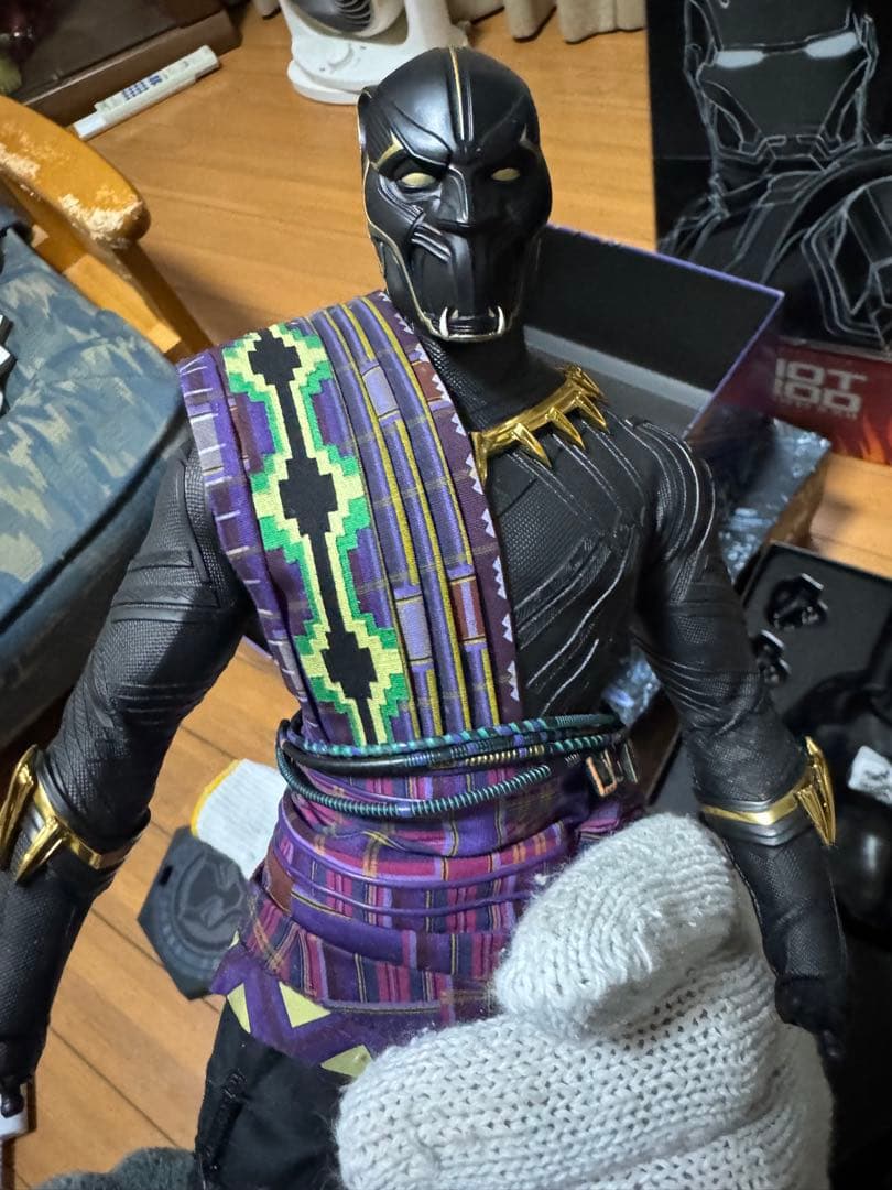 ブラックパンサー　ティチャカ　ホットトイズ