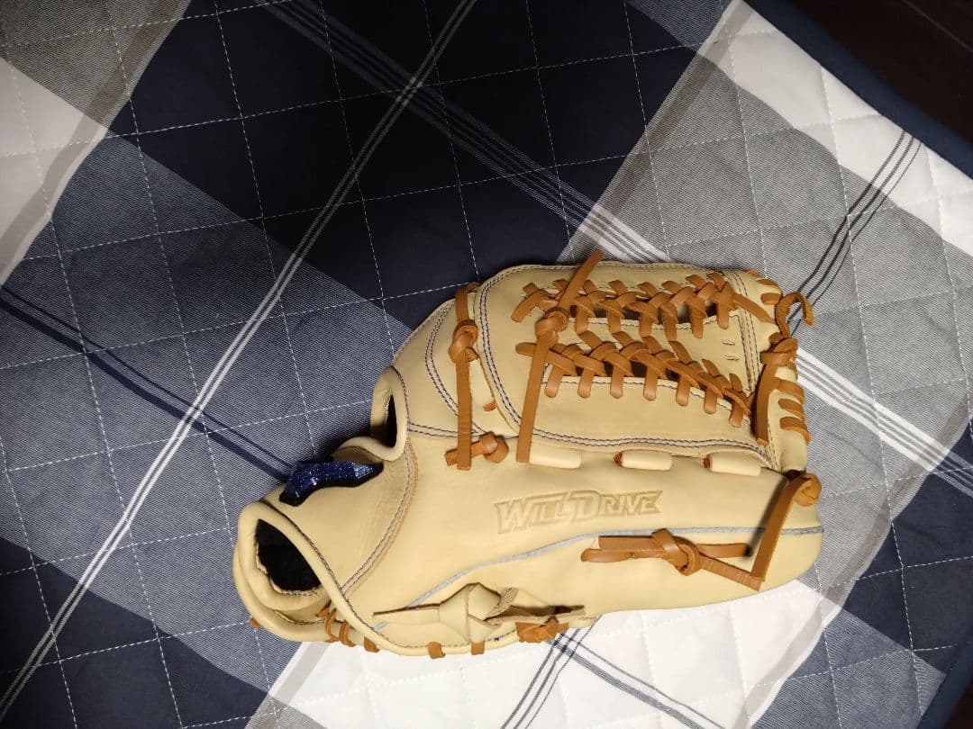 ぶ*ん様 ミズノオールラウンド　右投用軟式グローブ　スラッガーグラブ袋込