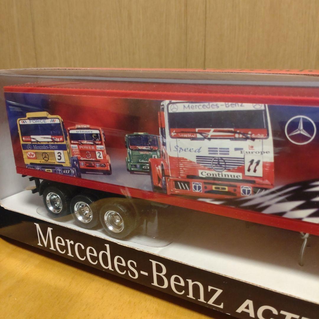 メルセデスベンツ　大型トレーラー