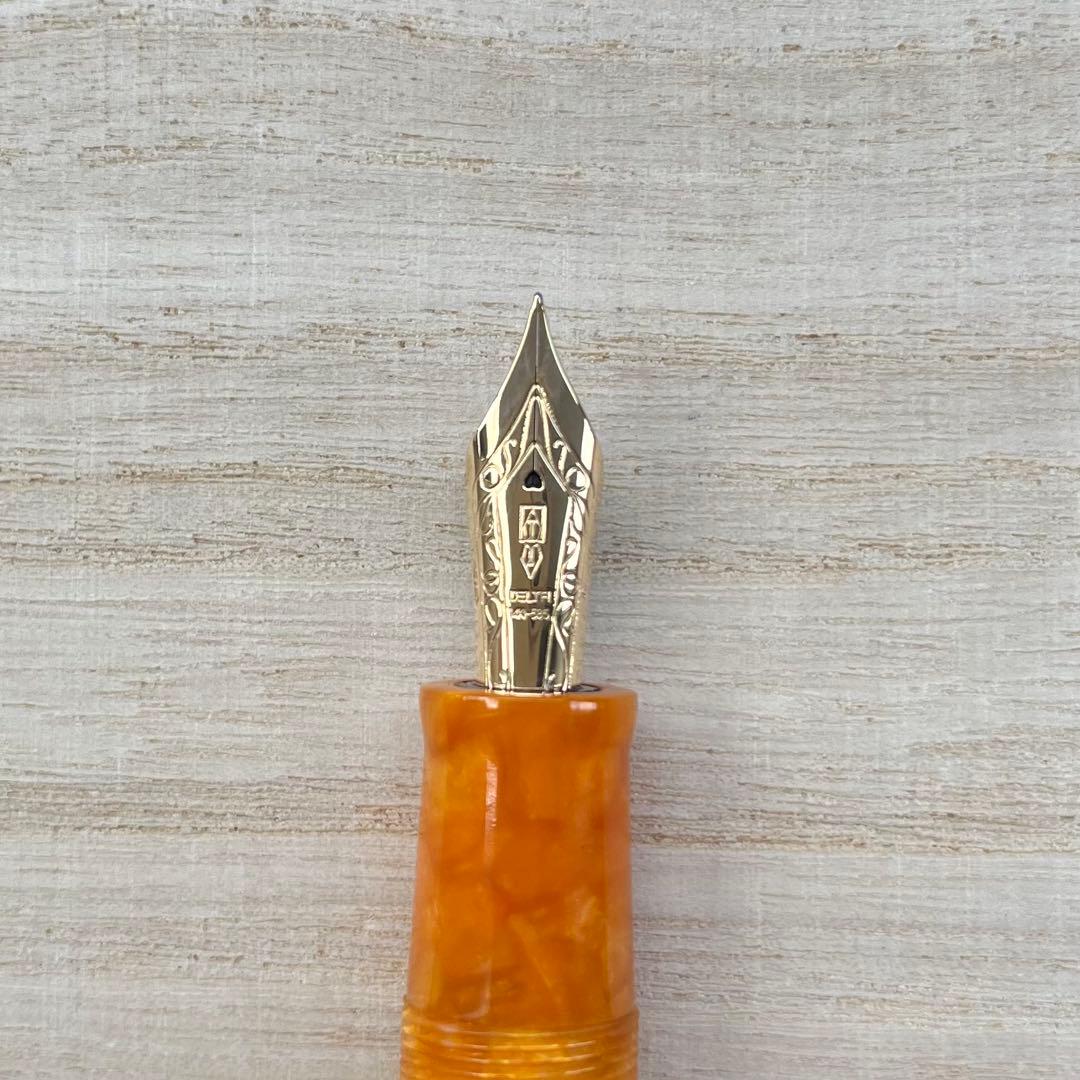 デルタ ドルチェビータ オーロ バーメイル ピストンフィリング 万年筆 字幅 F