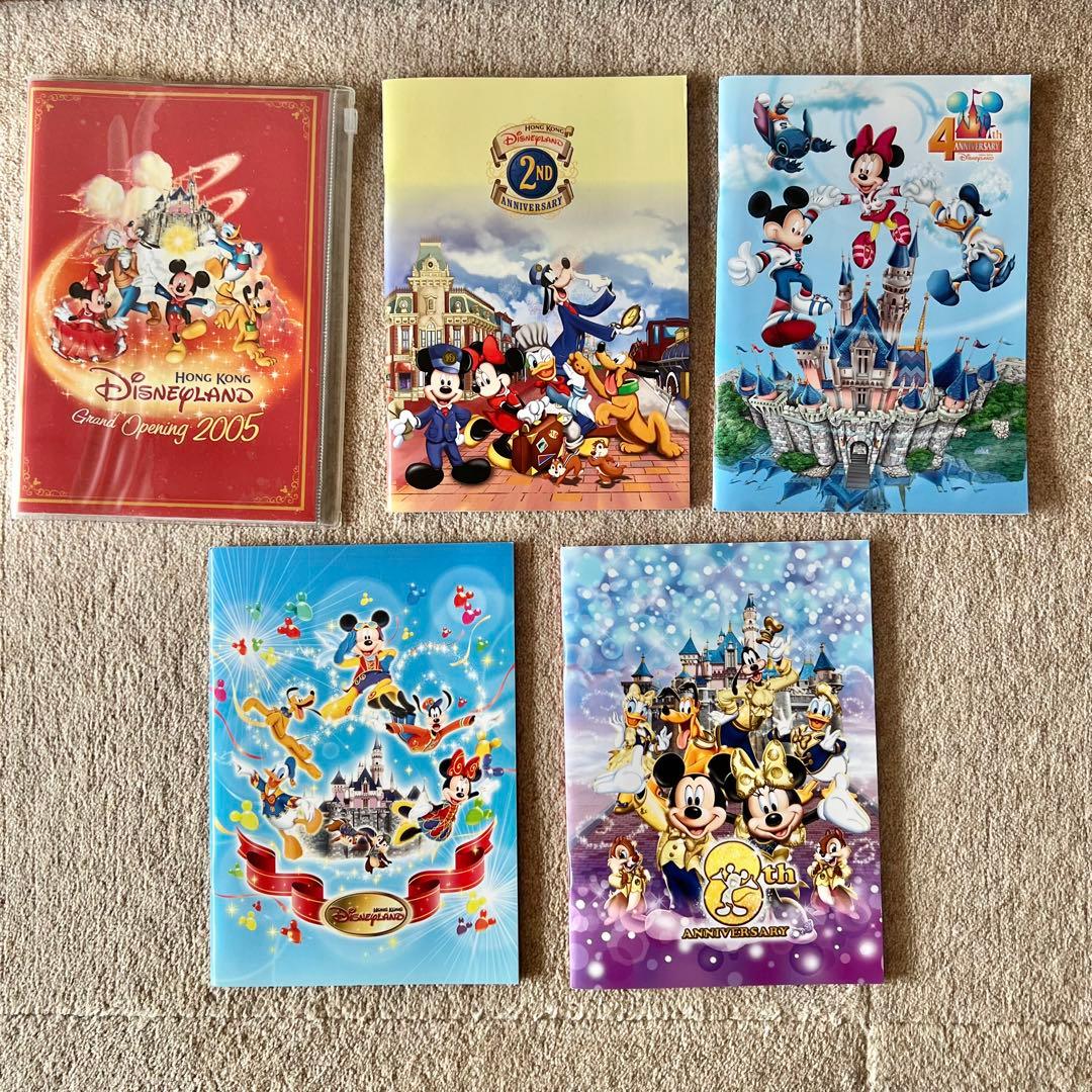 香港ディズニー 10周年ノート5冊セットです。
