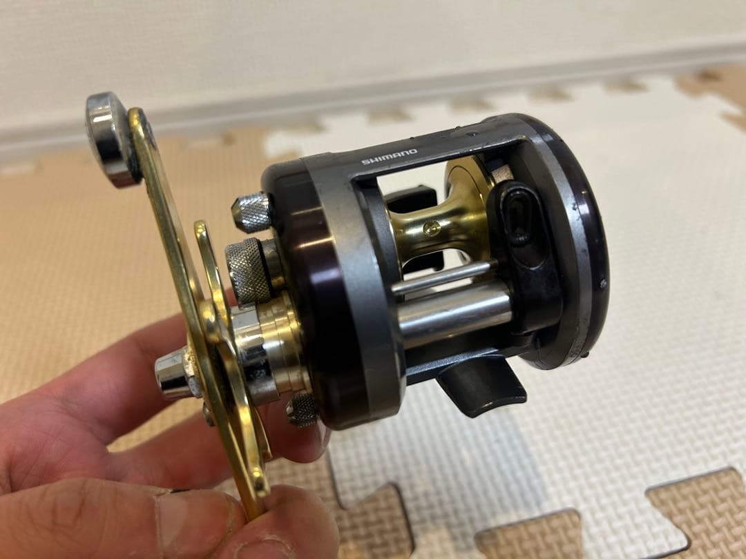 シマノ　AXIS 401F 左巻き