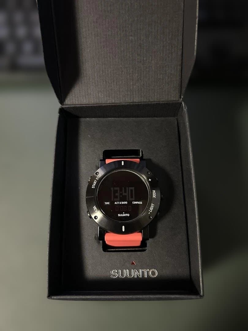 スント SUUNTO CORE アウトドア・スポーツウォッチ 交換用ストラップ付