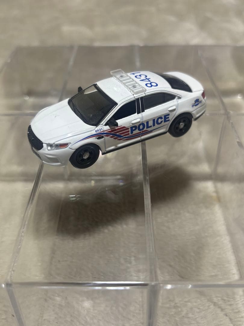 1/64 アメリカ イギリス パトカー ミニカー 8台セット