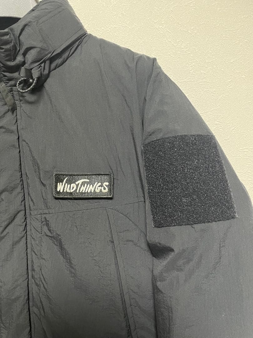 WILD THINGS Freak’s Store別注ダウンモンスター パーカー