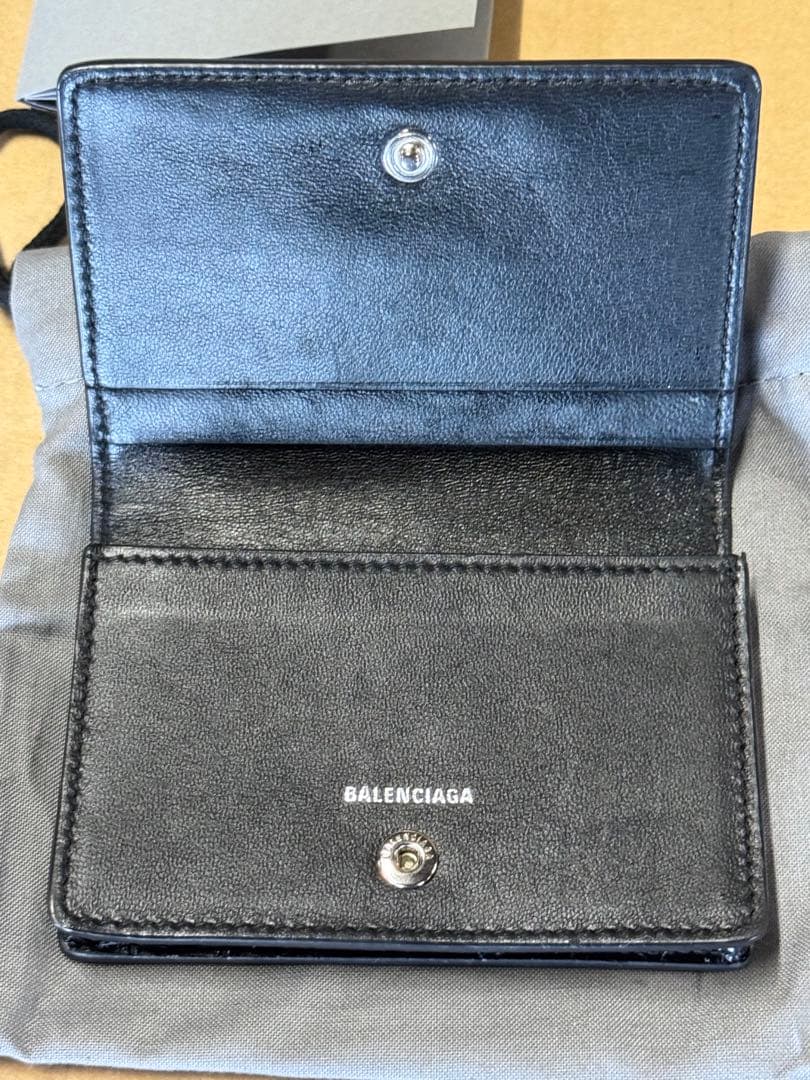 バレンシアガ　カードケース　中古