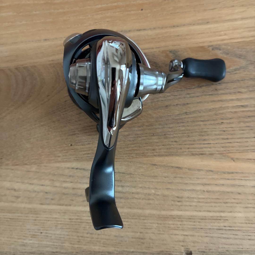 Daiwa 24エアリティ st sf 2000SS-P