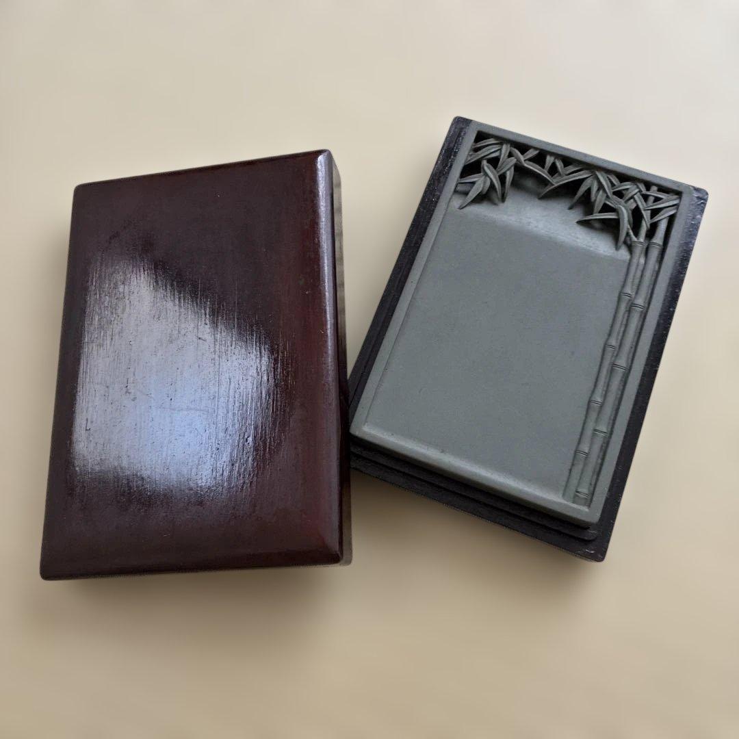 竹の彫刻の硯と箱のセット