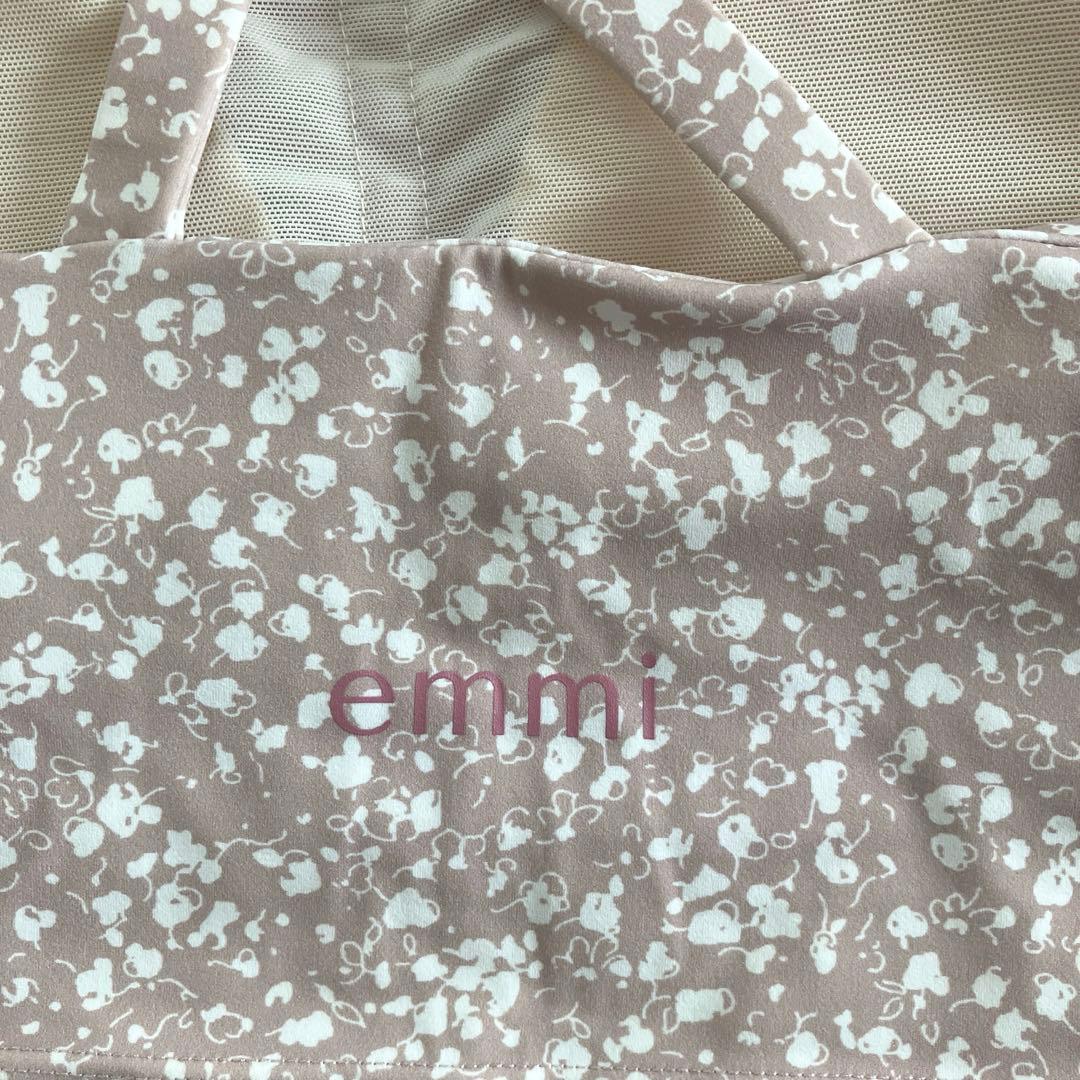emmi ヨガ　花柄 ヨガウェアセット　ブラトップ　レギンス