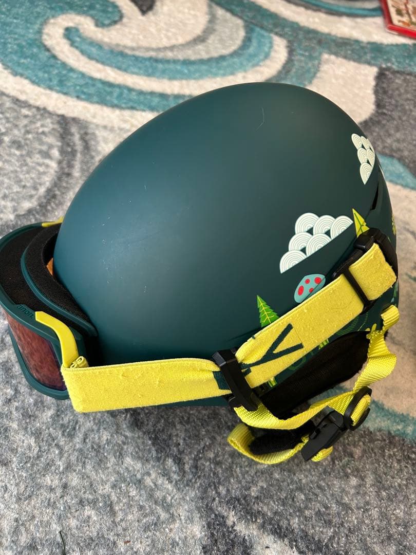 BURTON スキースノーボードウェア 2T 手袋・ゴーグルヘルメット付き