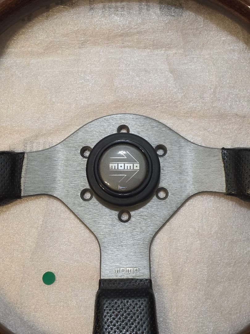 momo ウッドステアリング 350mm