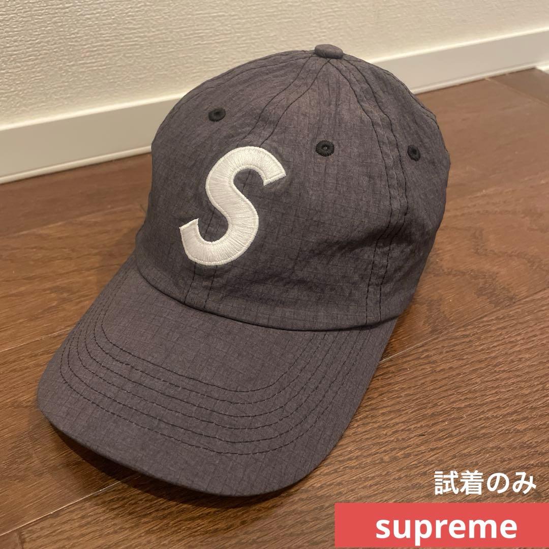 シュプリーム　Sロゴ　キャップ　コーデュラ