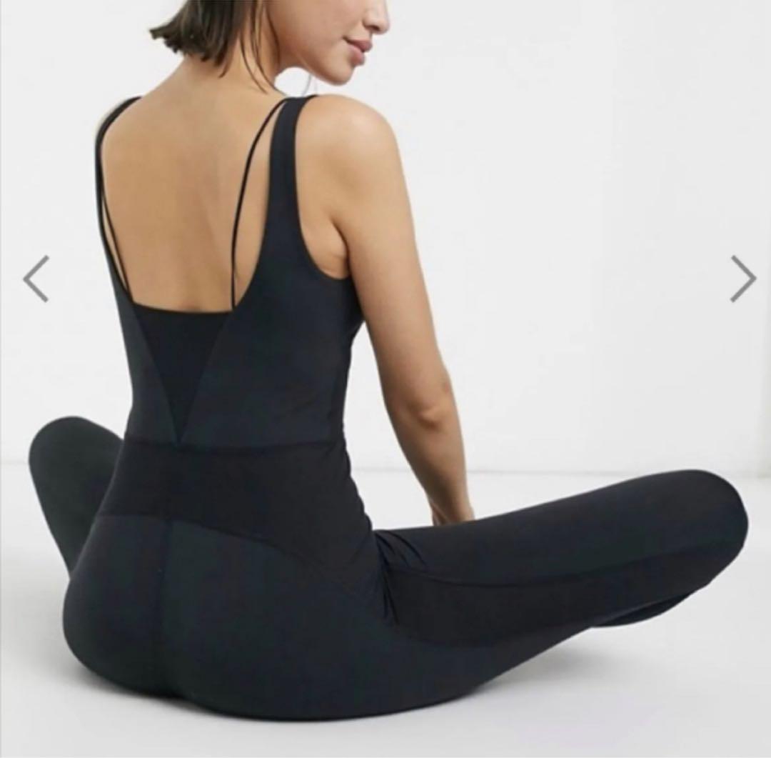 24時間のみ★送料込み★★【NIKE】ヨガ ラックス ジャンプスーツ★S