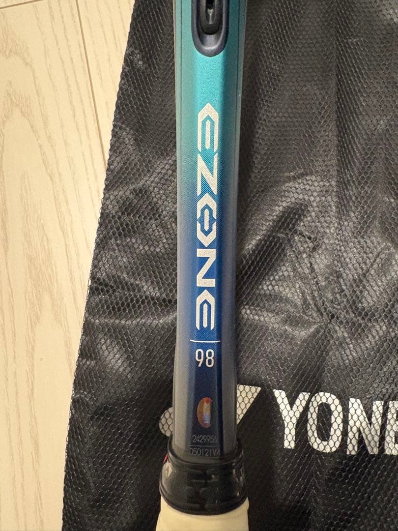 YONEX EZONE 98 テニスラケット G2