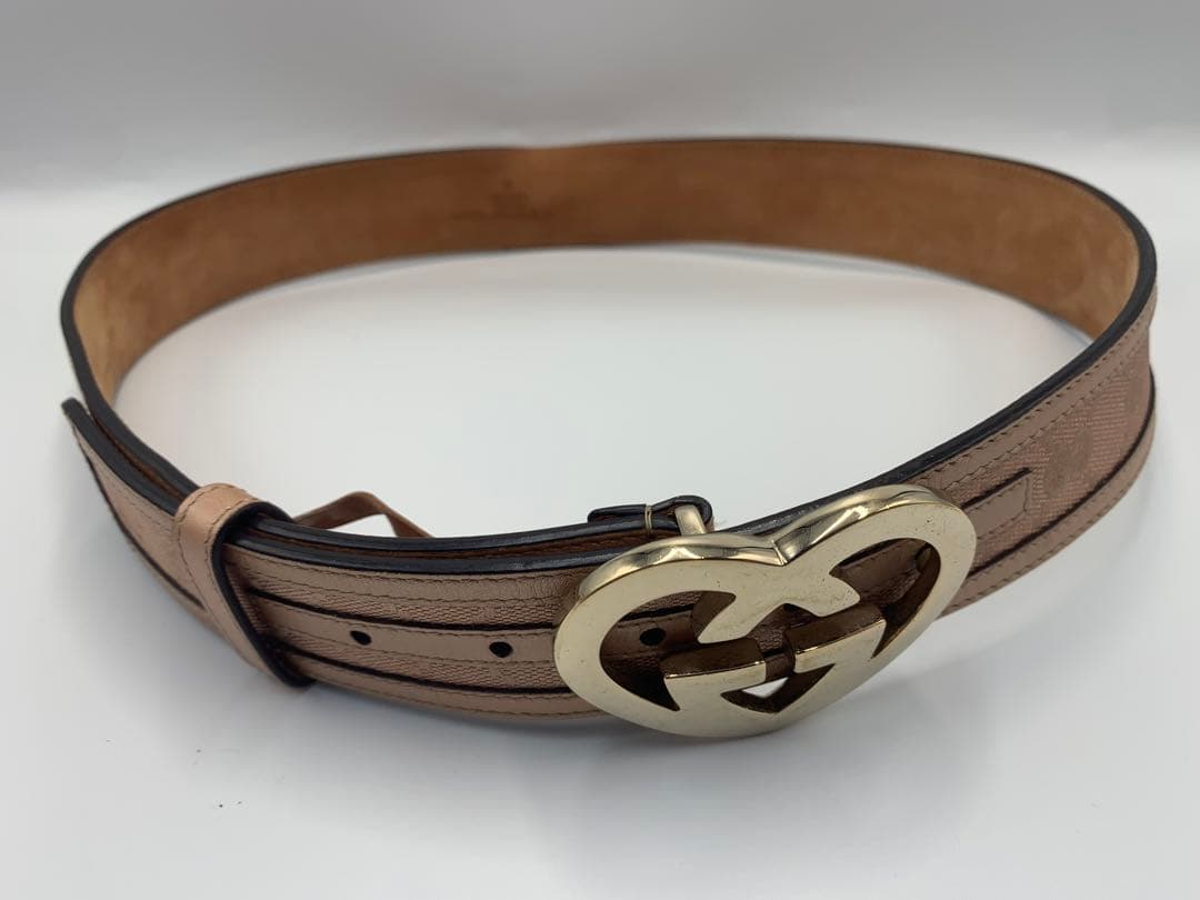 美品‼️GUCCI グッチ ベルトハートベルト ピンク　レディース P55