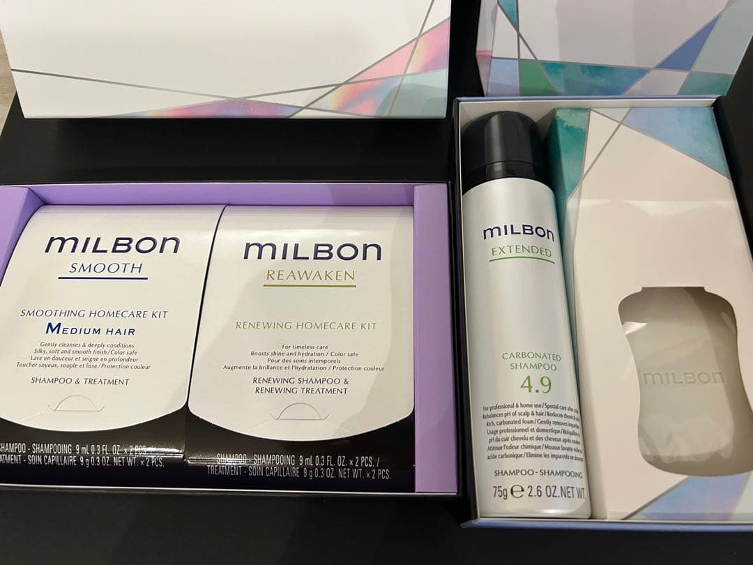 グローバルミルボンリアウェイクンリニューイングシャンプー2500詰替用＋コフレ